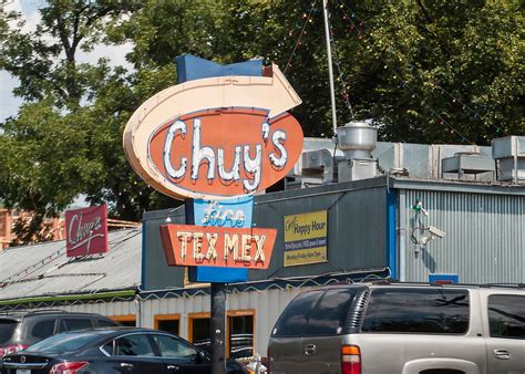 Mike Young, co-founder of Chuy's, has died